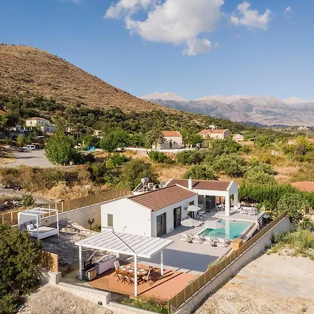 White Harmony Villa *